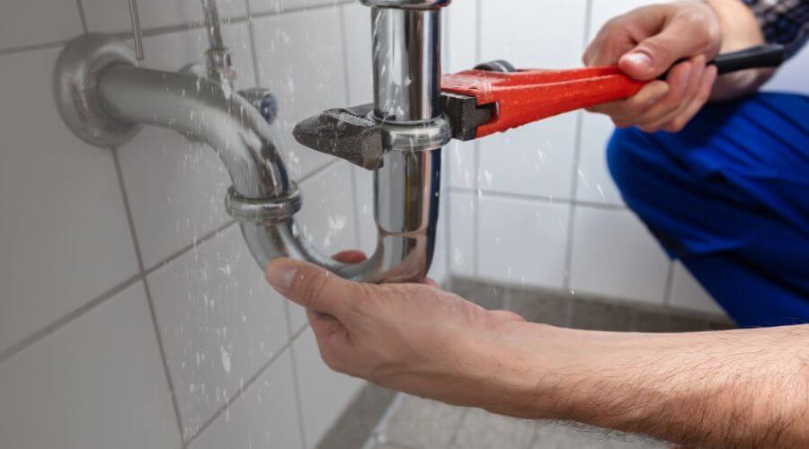 Professional sink repair in McDonald, KS